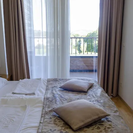 Mari I Aparthotel 4*