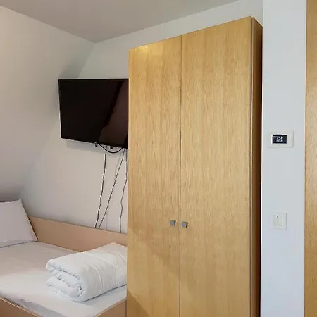Mari I 4*