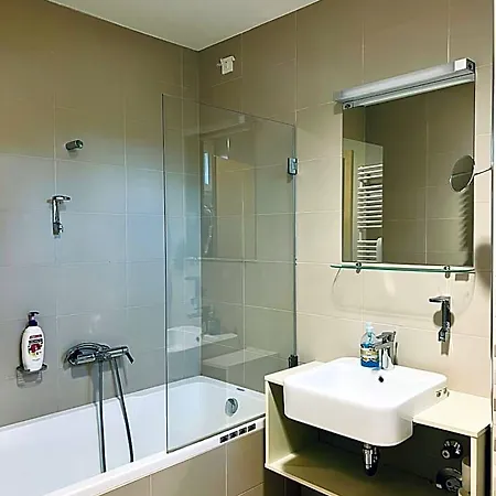 Mari I Aparthotel Maribor